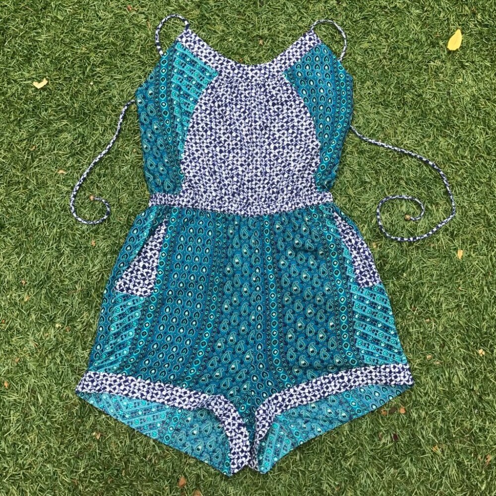 TIGERLILY Byala Turquoise Cross Back Romper Onesie Playsuit NWT - Picture 5 of 5